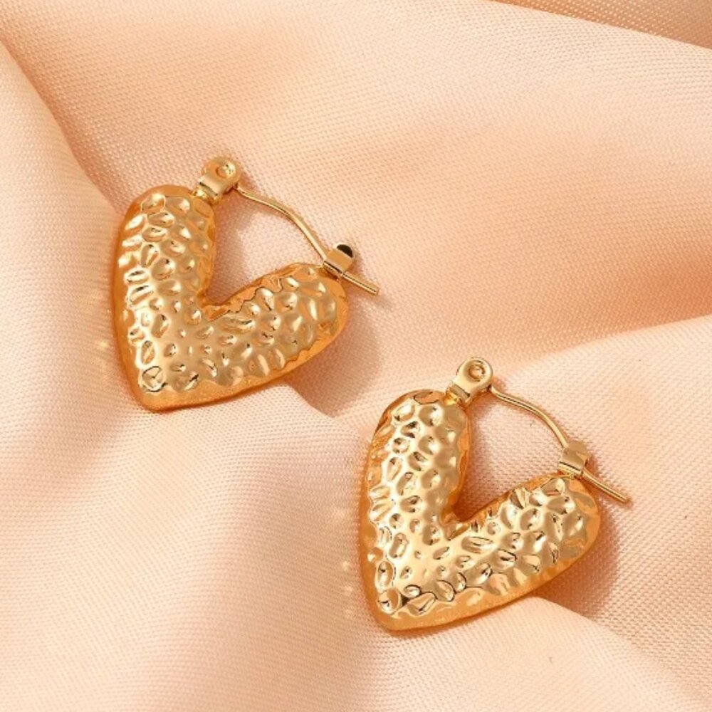 Elegant Heart Shaped Geometric Earrings, Stainless Steel, gold
